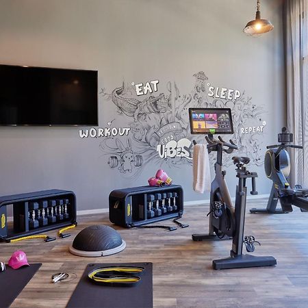 Moxy Cologne Muelheim Hotel Ngoại thất bức ảnh